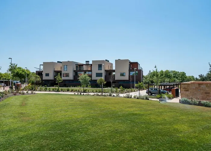 Charming By Intiholidays